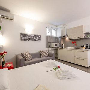 Studio met een King Size Bed